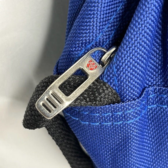 New Royal Blue Moda Design Carry On Travel Bag With Shoulder Strap - Picture 10 of 14